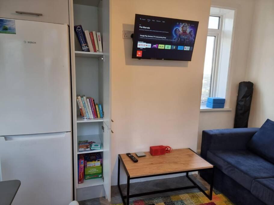 Radiant Accommodation Manor Lane Plymouth Dış mekan fotoğraf